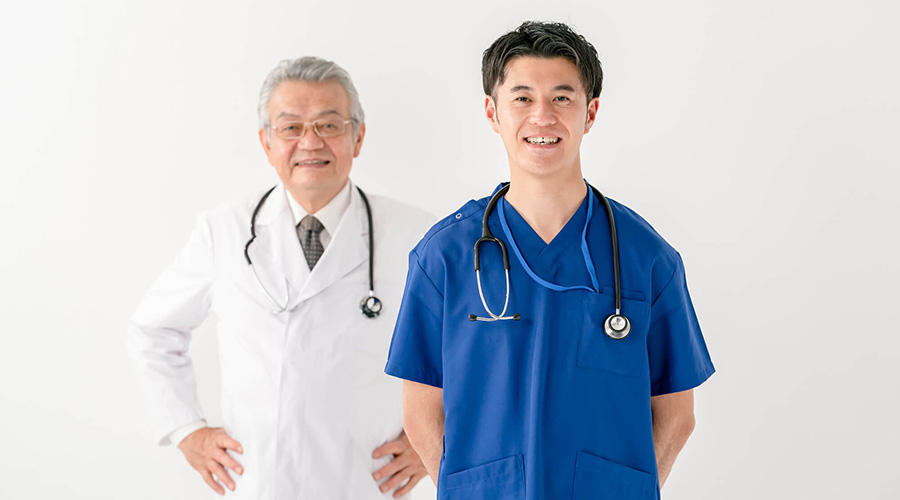 医師　男性　2人
