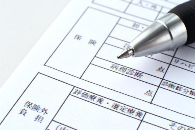 診療報酬とは？仕組み・決まり方・改定の流れを解説